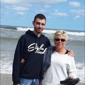 Meet your Posher, Debbie